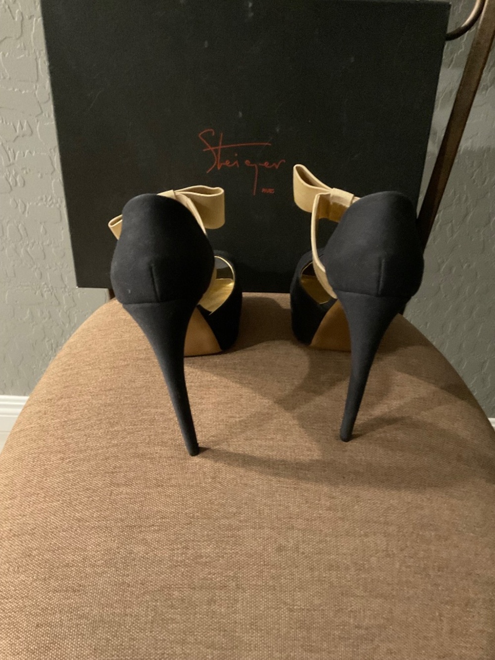 Shoes - Picture 2 of 4